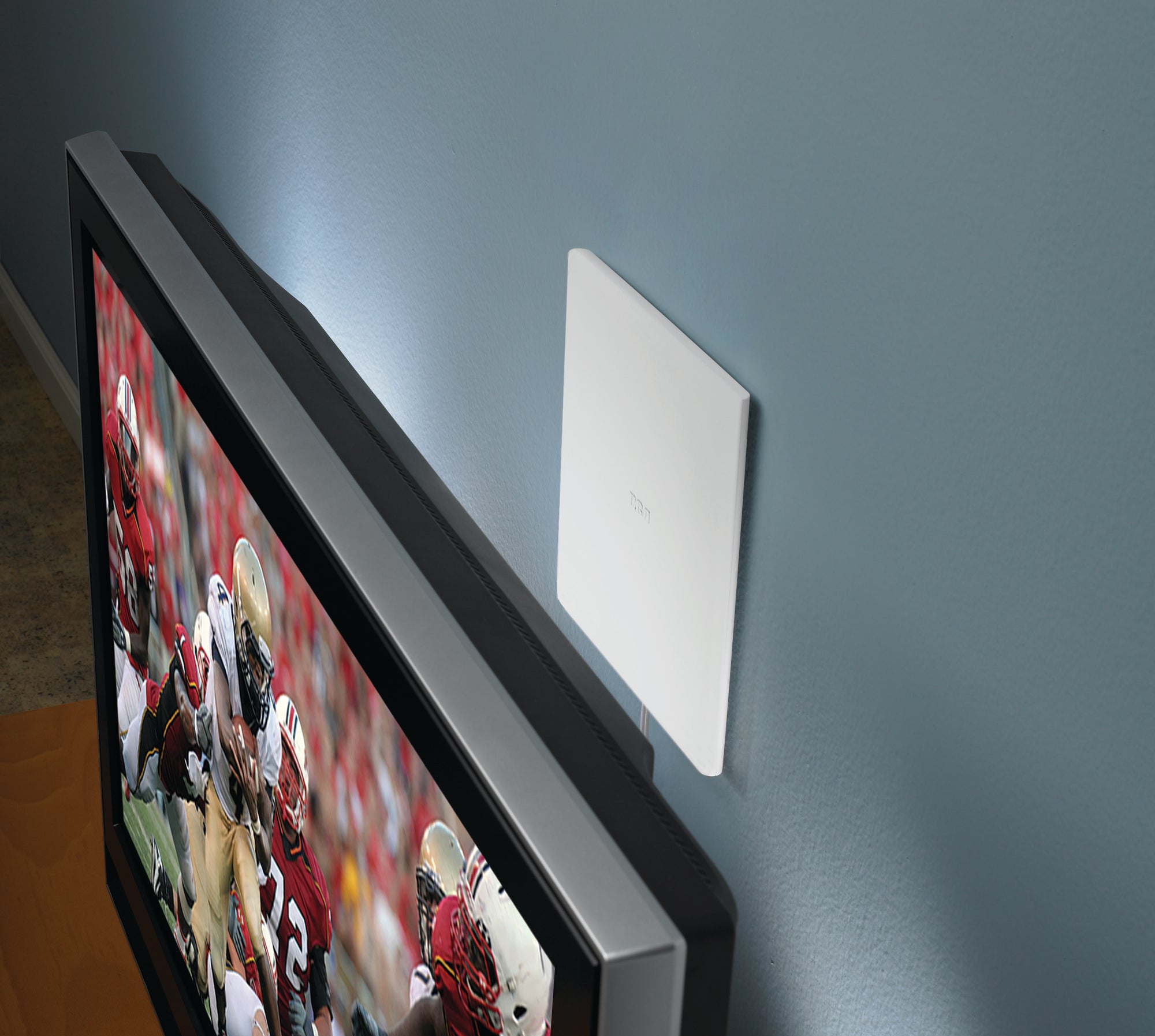 Indoor Flat HDTV Multi-directional Antenna